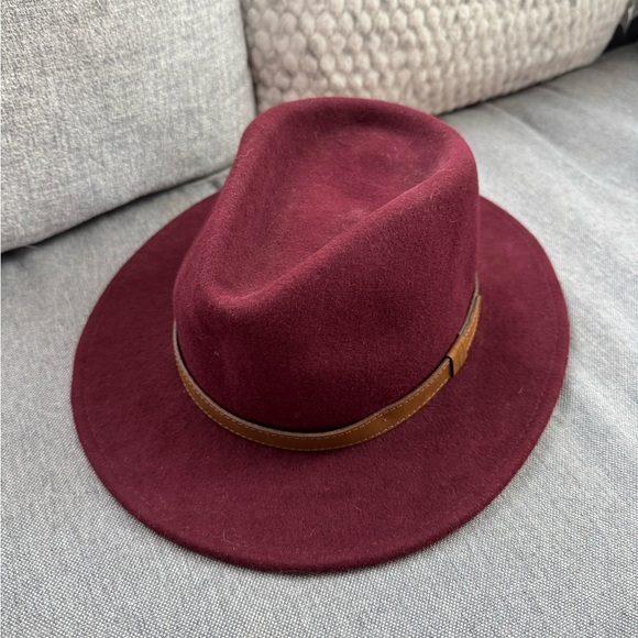 Wool hat BNWT - Picture 1 of 3